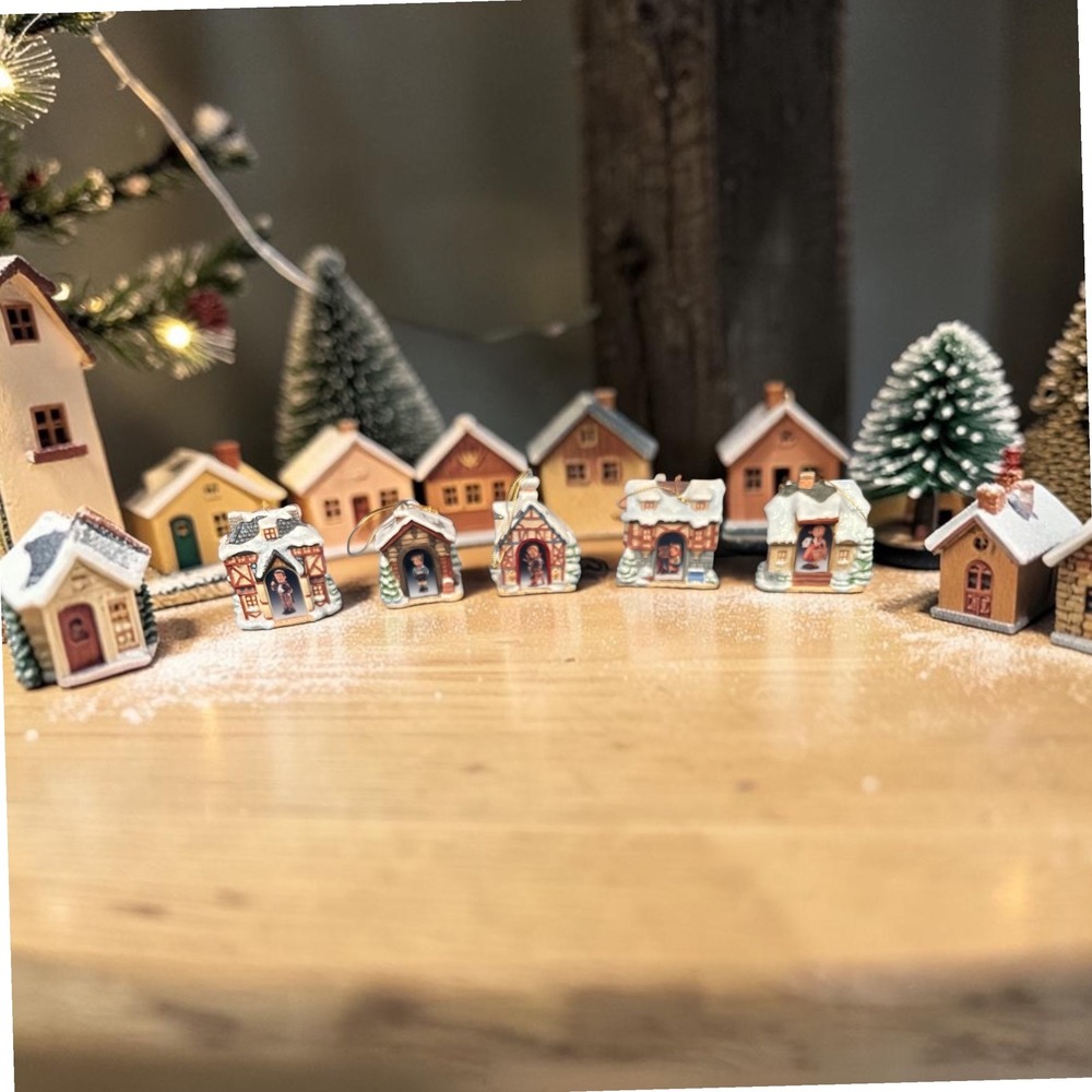 MJ Hummel Bradford Editions Bountiful Blessings Christmas 01/02Ornaments Set 5